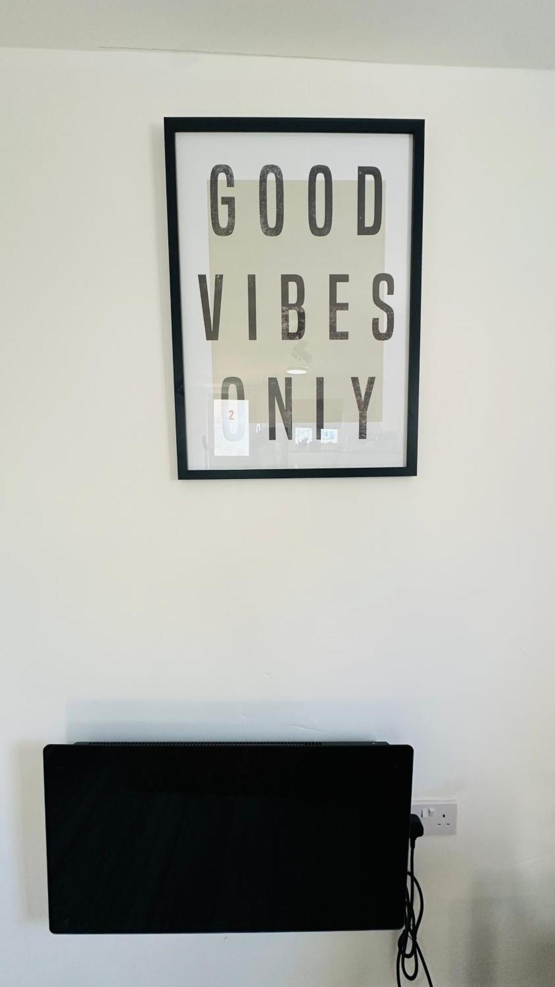 Cosy And Comfy Appartement Londen Buitenkant foto