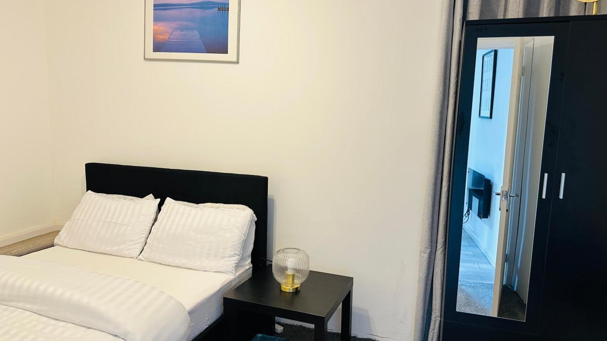 Cosy And Comfy Appartement Londen Buitenkant foto