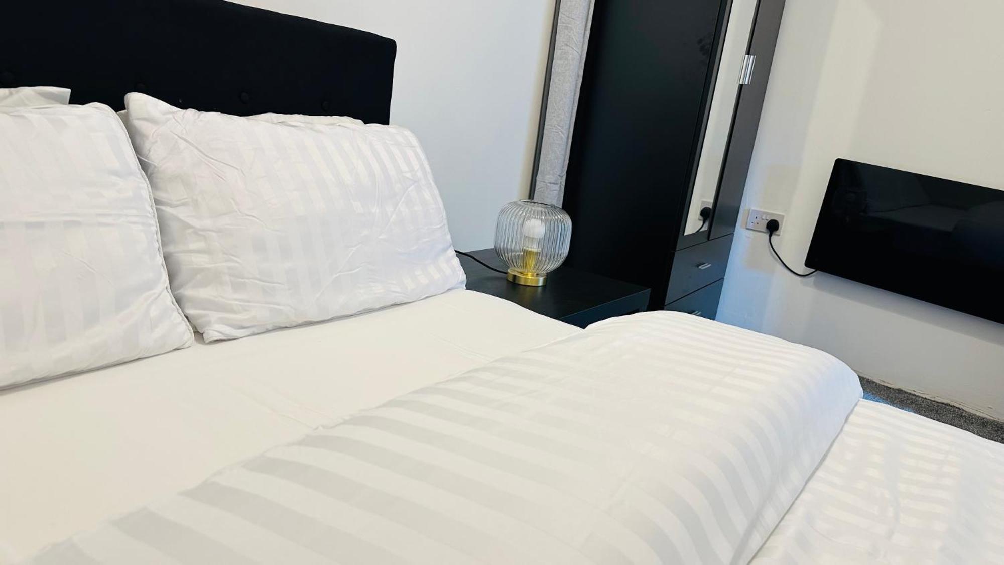 Cosy And Comfy Appartement Londen Buitenkant foto
