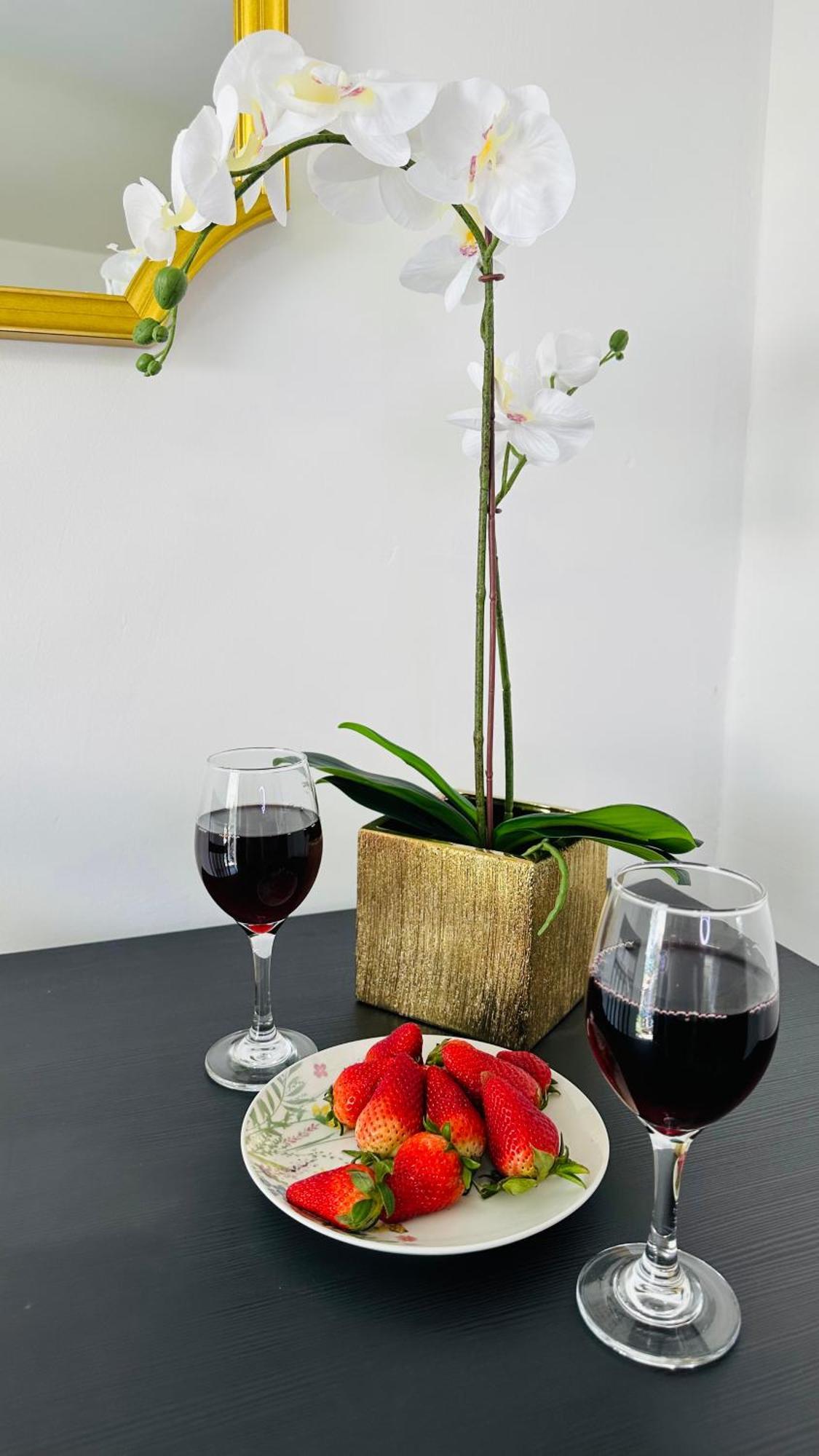 Cosy And Comfy Appartement Londen Buitenkant foto